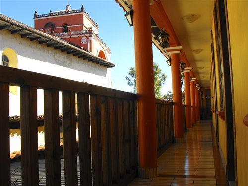 Hotel Arcos Del Carmen ซานกริสโตบัล เด ลาสกาซาส ภายนอก รูปภาพ